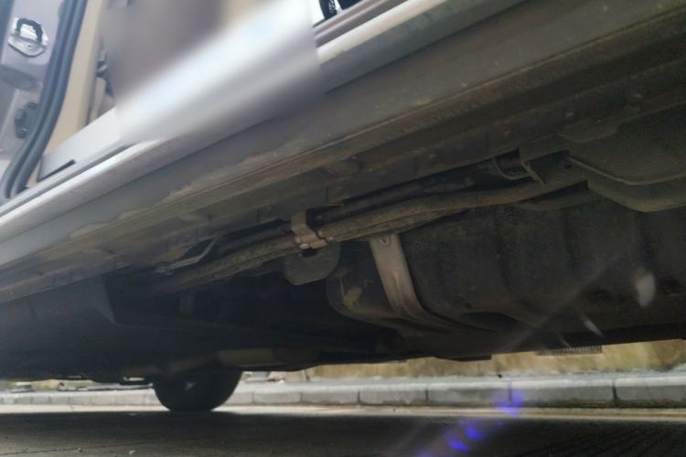 Used Buick GL8 2023 Facelifted Land Cruiser Executive Luxury Version Chassis Rear Left