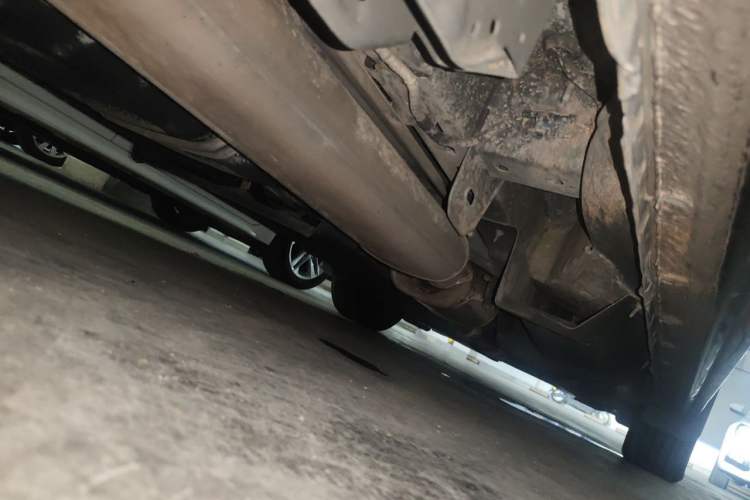Used Buick GL8 2023 Land Executive Class Comfort Model Chassis Rear Right