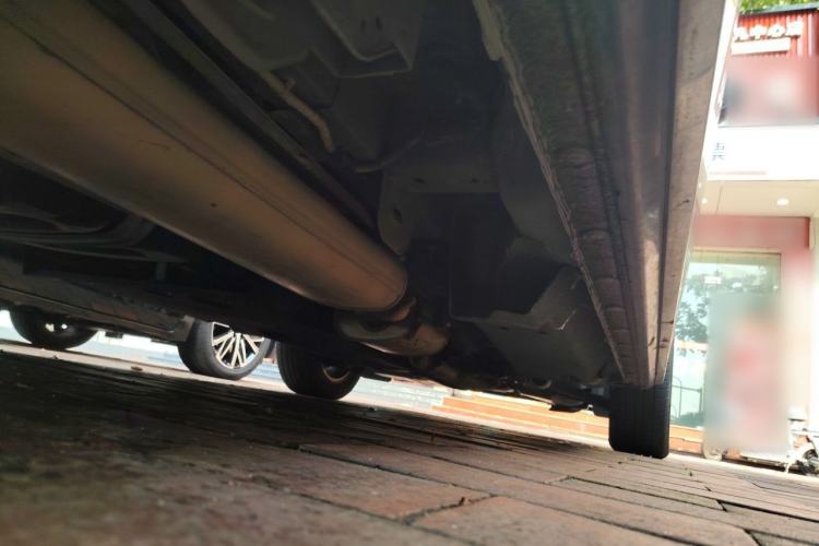 Used Buick GL8 2023 Land Executive Class Comfort Model Chassis Rear Right