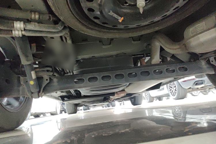 Used Buick GL8 2023 Facelifted Land Cruiser Executive Luxury Version Chassis Rear