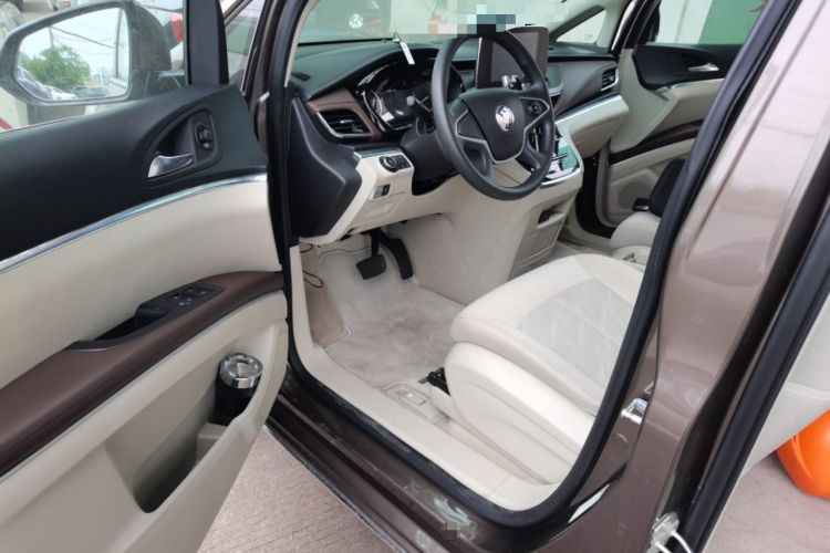 Used Buick GL8 2023 Land Executive Class Comfort Model Driver Seat