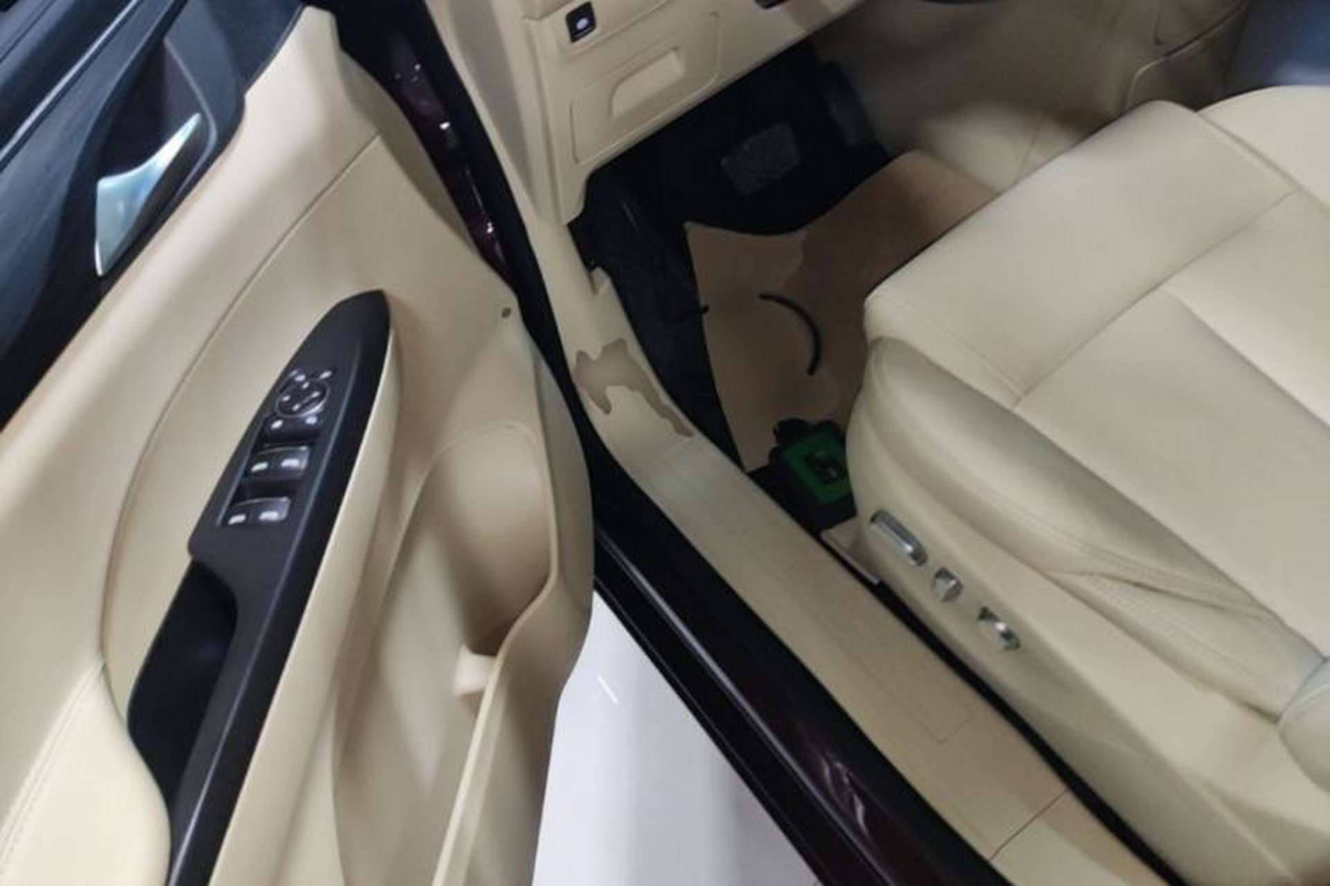 Used Buick GL8 2023 ES Lu Zun Deluxe Model Driver Seat