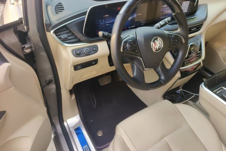 Used Buick GL8 2023 ES Lu Zun Deluxe and Yue Edition Driver Seat