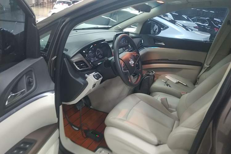 Used Buick GL8 2023 Land Executive Class Smart Enjoyment Model Driver Seat