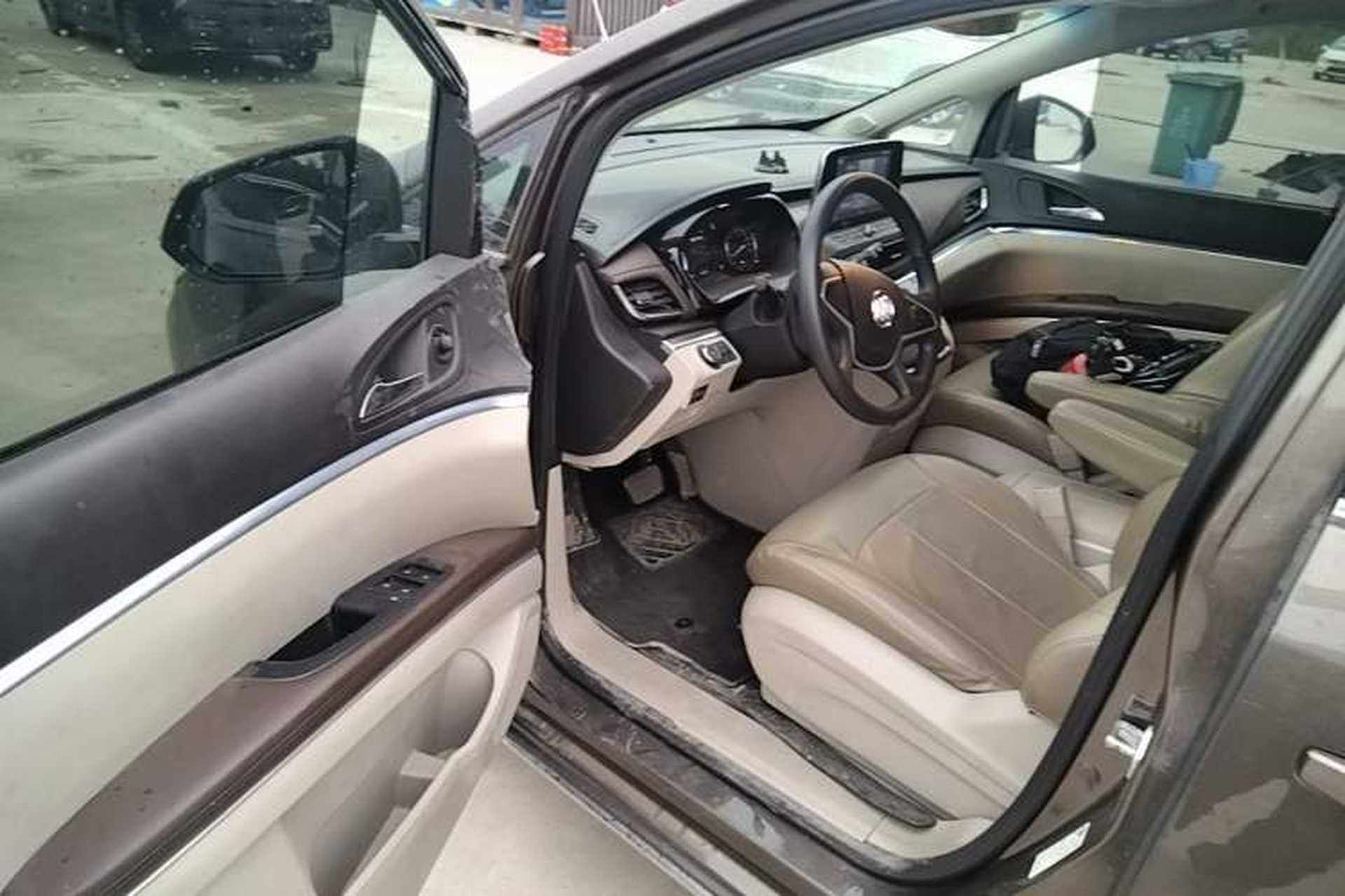 Used Buick GL8 2023 Land Executive Class Comfort Model Driver Seat