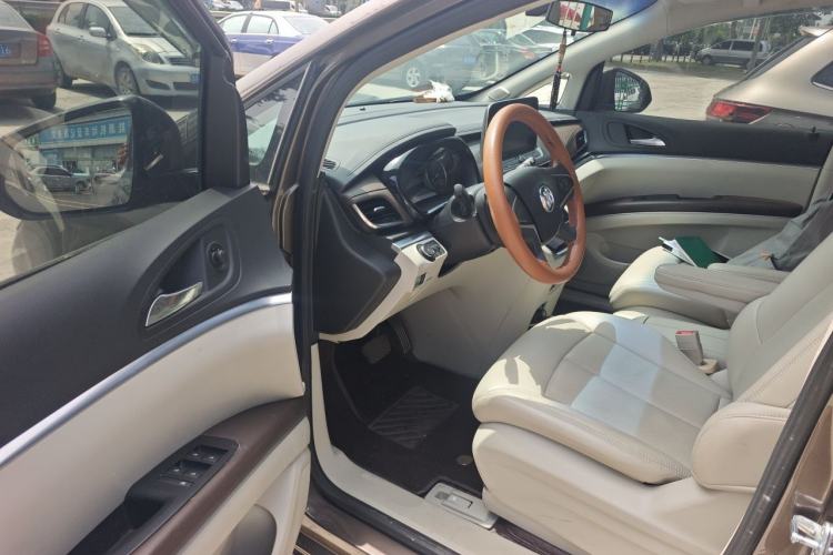Used Buick GL8 2023 Land Executive Class Comfort Model Driver Seat