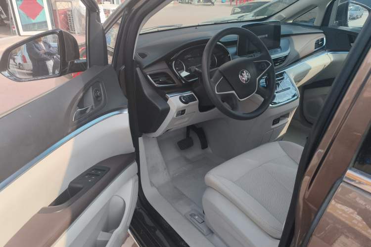 Used Buick GL8 2023 Land Executive Class Comfort Model Driver Seat