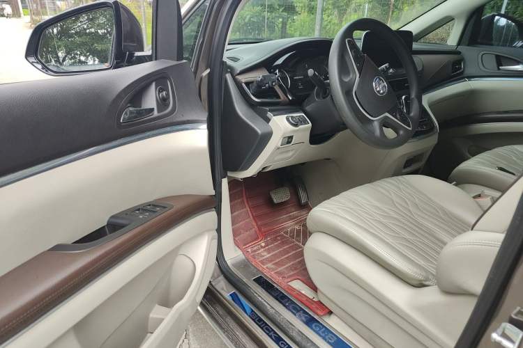 Used Buick GL8 2023 Land Executive Class Smart Enjoyment Model Driver Seat