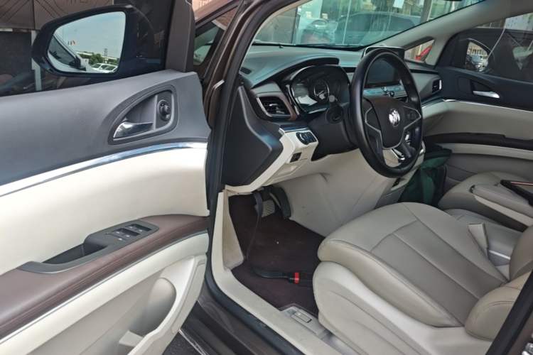 Used Buick GL8 2023 Land Executive Class Comfort Model Driver Seat