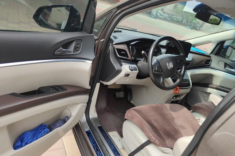 Used Buick GL8 2023 Land Executive Class 652T Luxury Model Driver Seat