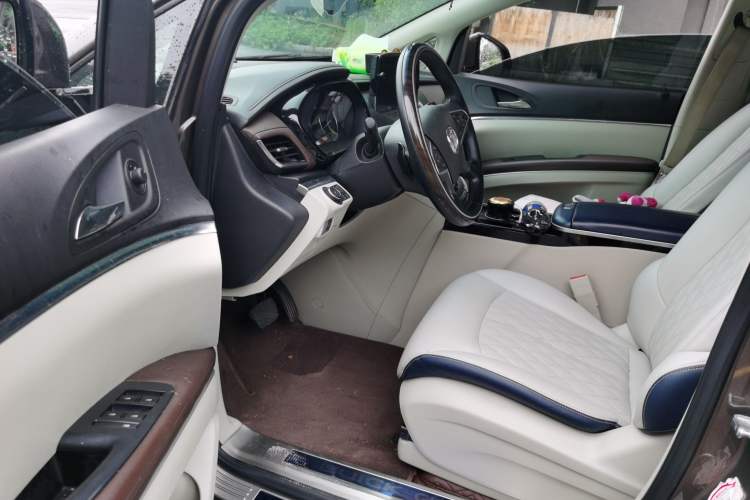Used Buick GL8 2023 Land Executive Class Smart Enjoyment Model Driver Seat