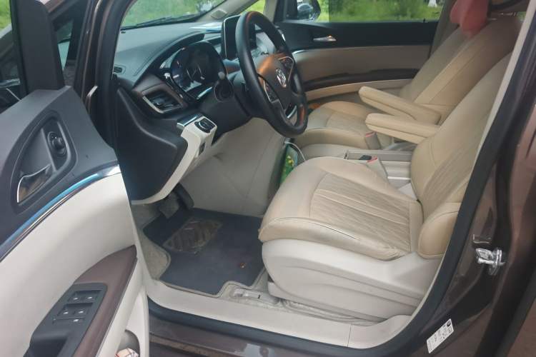 Used Buick GL8 2023 Land Executive Class Smart Enjoyment Model Driver Seat
