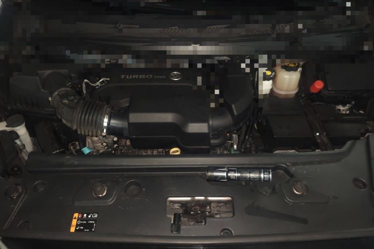 Used Buick GL8 2023 Land Executive Class Comfort Model Engine Bay