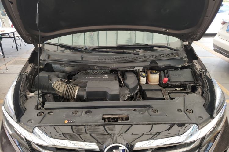 Used Buick GL8 2023 Land Executive Class Comfort Model Engine Bay