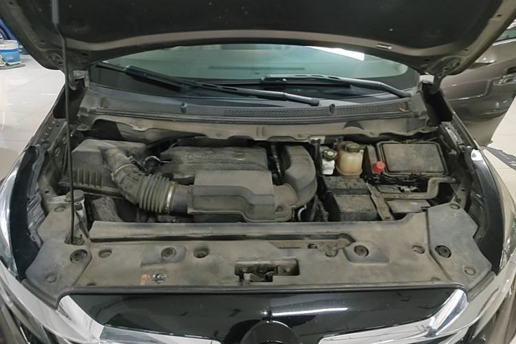 Used Buick GL8 2023 Land Executive Class Smart Enjoyment Model Engine Bay