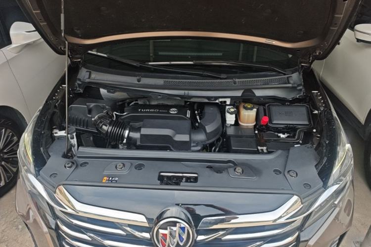 Used Buick GL8 2023 Facelifted Land Cruiser Executive Luxury Version Engine Bay