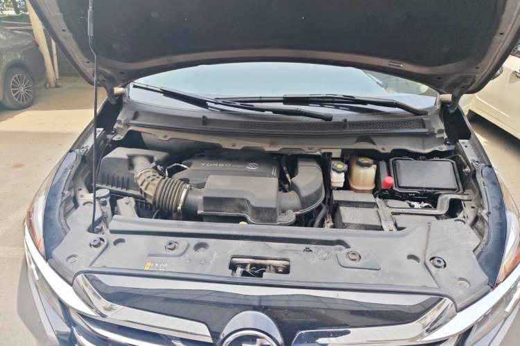 Used Buick GL8 2023 Land Executive Class 652T Luxury Model Engine Bay