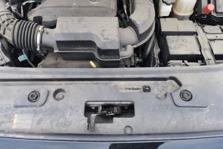 Used Buick GL8 2023 Land Executive Class 652T Luxury Model Engine Bay