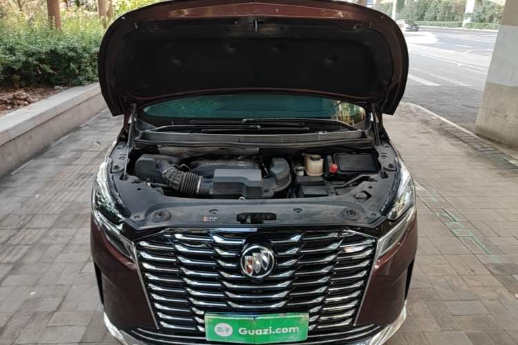 Used Buick GL8 2023 ES Lu Zun Comfort Model Engine Bay