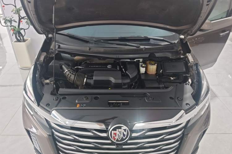 Used Buick GL8 2023 Land Executive Class 652T Luxury Model Engine Bay