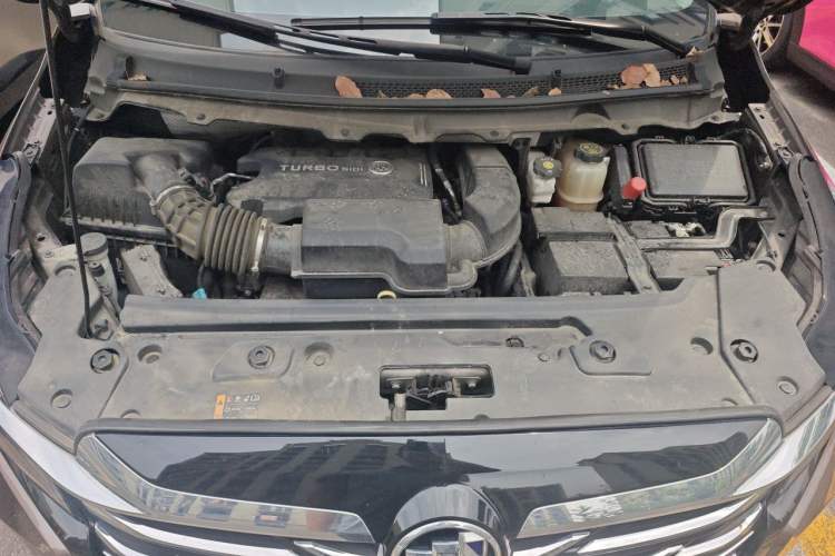 Used Buick GL8 2023 Land Executive Class Comfort Model Engine Bay