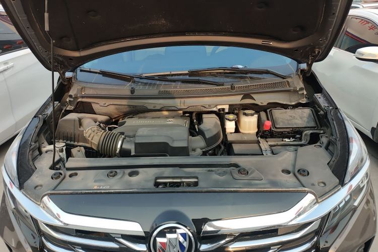 Used Buick GL8 2023 Land Executive Class Comfort Model Engine Bay