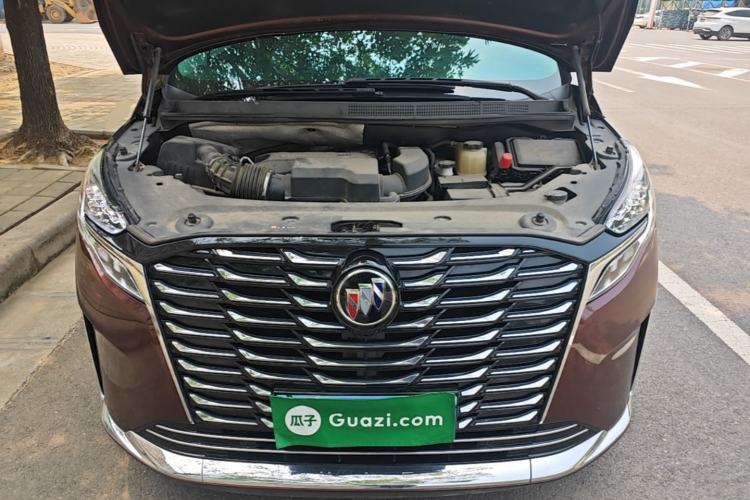 Used Buick GL8 2023 ES Lu Zun Deluxe Model Engine Bay