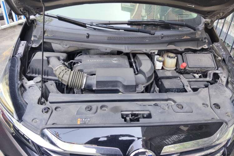 Used Buick GL8 2023 Land Executive Class 652T Luxury Model Engine Bay
