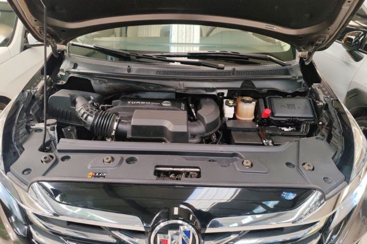 Used Buick GL8 2023 Facelifted Land Cruiser Executive Luxury Version Engine Bay