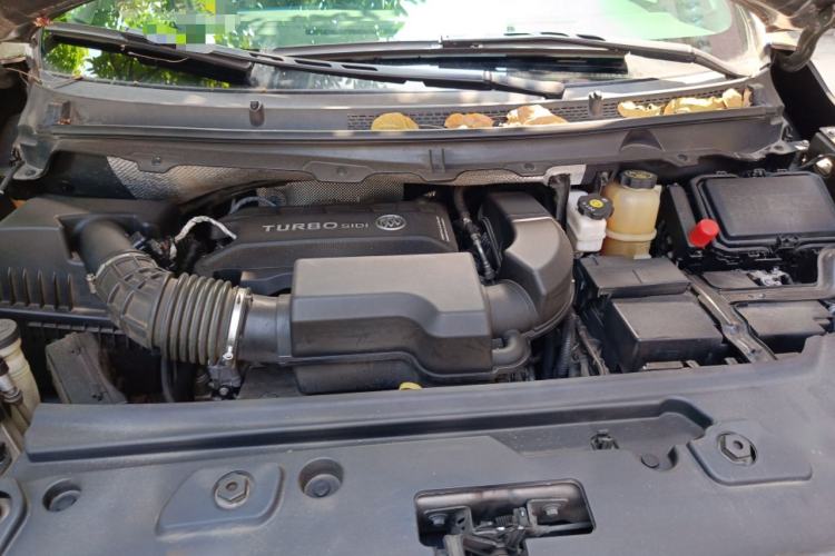 Used Buick GL8 2023 Land Executive Class Comfort Model Engine Bay