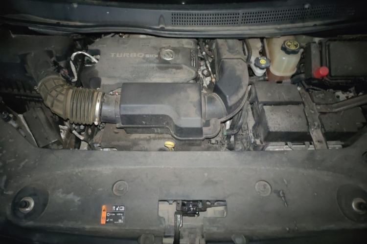 Used Buick GL8 2023 ES Lu Zun Luxury Model Engine Bay