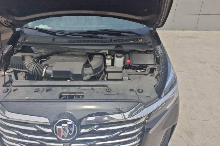 Used Buick GL8 2023 Land Executive Class Comfort Model Engine Bay Left