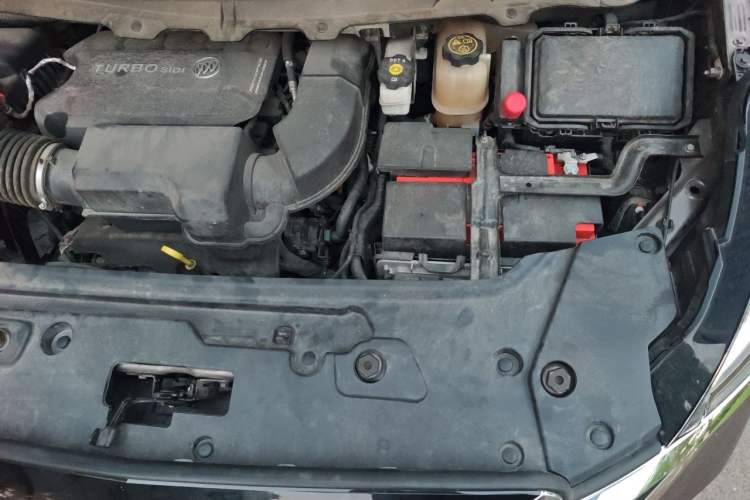 Used Buick GL8 2023 Land Executive Class Smart Enjoyment Model Engine Bay Left
