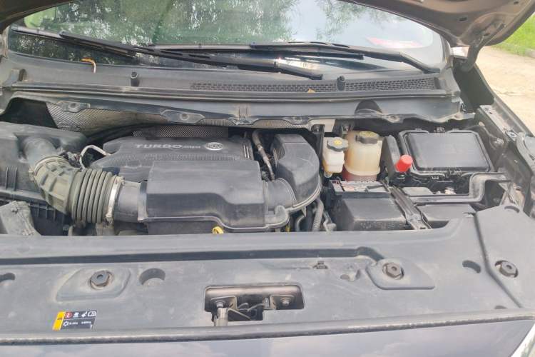 Used Buick GL8 2023 Land Executive Class Smart Enjoyment Model Engine Bay