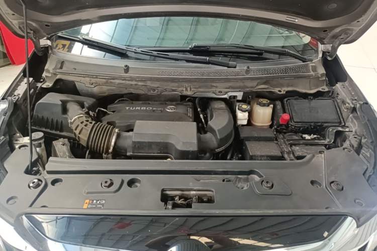 Used Buick GL8 2023 Land Executive Class Smart Enjoyment Model Engine Bay