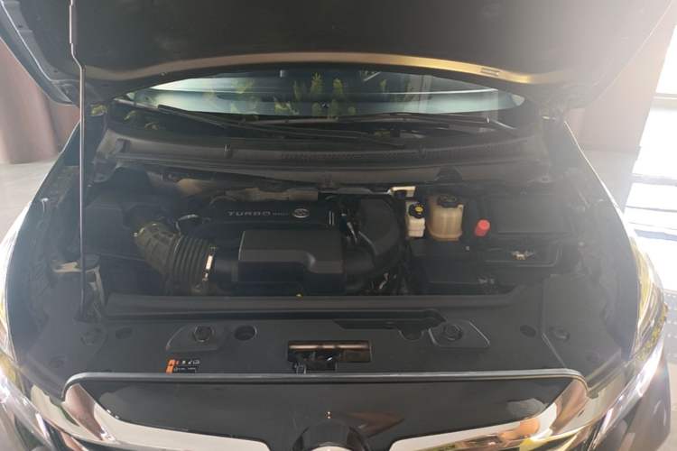 Used Buick GL8 2023 Land Executive Class Smart Enjoyment Model Engine Bay