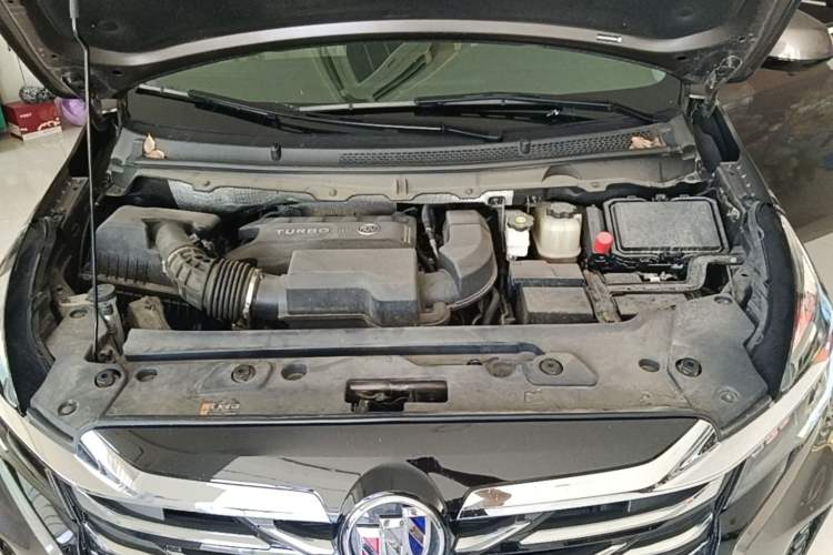 Used Buick GL8 2023 Land Executive Class Comfort Model Engine Bay