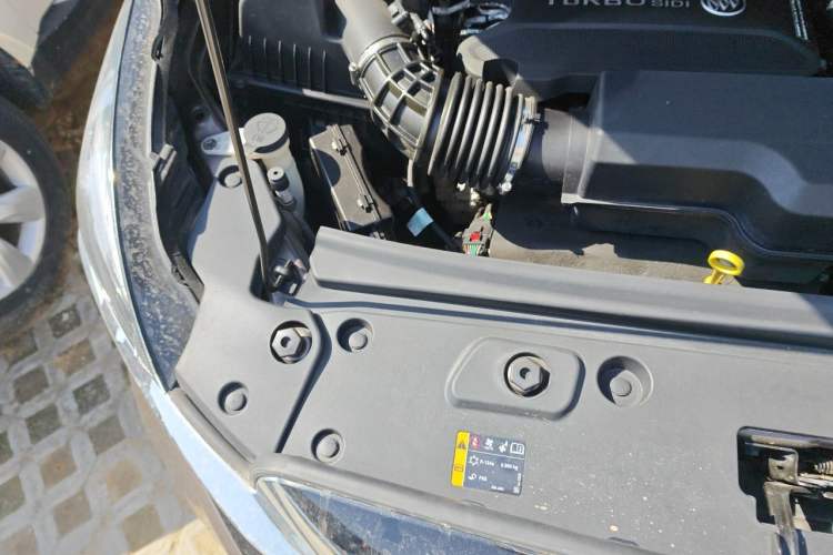 Used Buick GL8 2023 Land Executive Class Smart Enjoyment Model Engine Bay Right