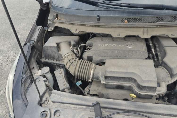 Used Buick GL8 2023 Land Executive Class Comfort Model Engine Bay Right