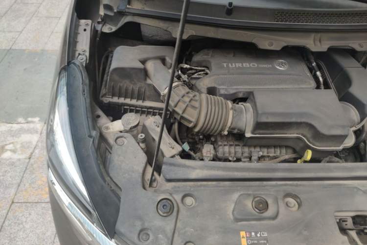 Used Buick GL8 2023 Land Executive Class 652T Luxury Model Engine Bay Right