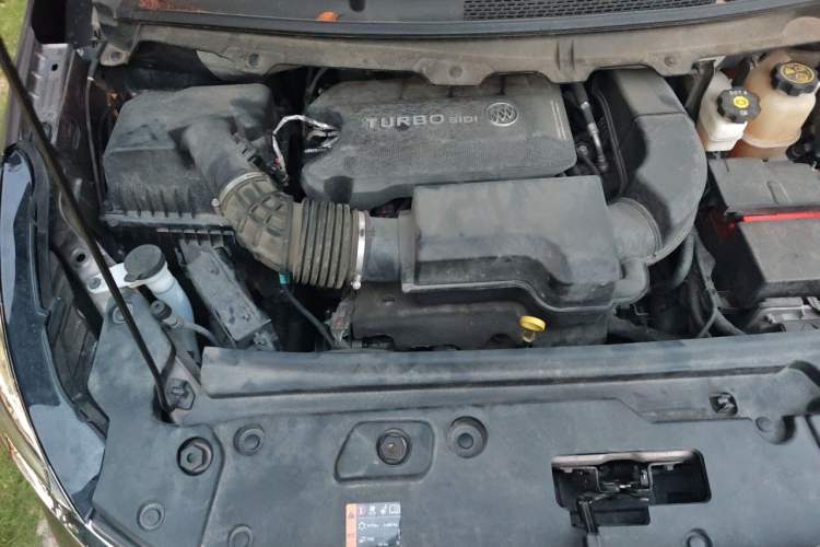 Used Buick GL8 2023 Land Executive Class Smart Enjoyment Model Engine Bay Right
