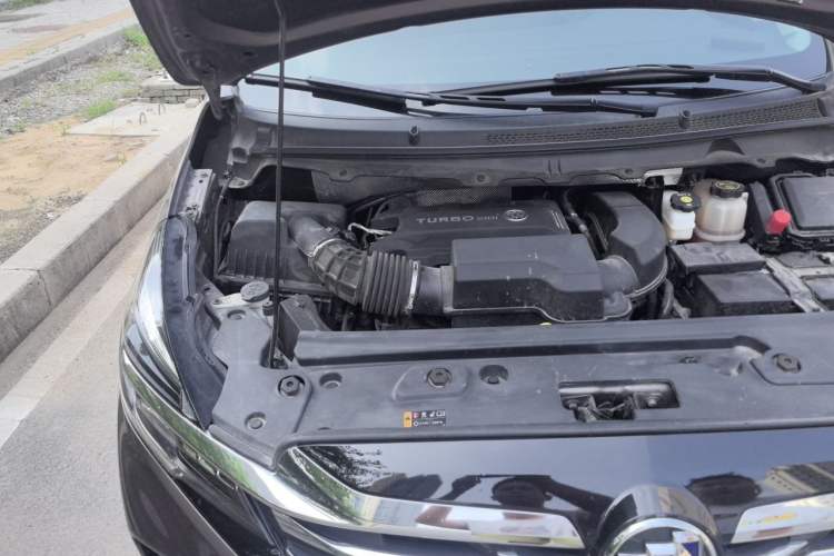 Used Buick GL8 2023 Land Executive Class 652T Luxury Model Engine Bay Right