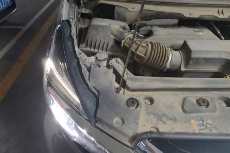 Used Buick GL8 2023 Land Executive Class Smart Enjoyment Model Engine Bay Right