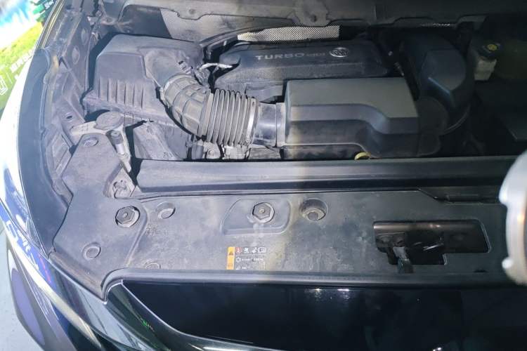 Used Buick GL8 2023 Land Executive Class Smart Enjoyment Model Engine Bay Right