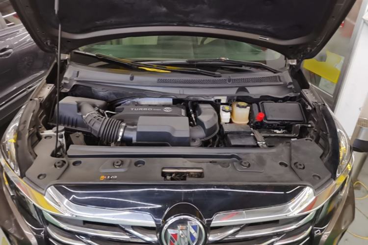 Used Buick GL8 2023 Facelifted Land Cruiser Executive Luxury Version Engine Bay