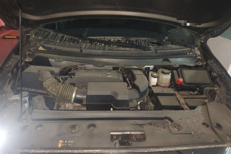 Used Buick GL8 2023 Facelifted Land Cruiser Executive Luxury Version Engine Bay