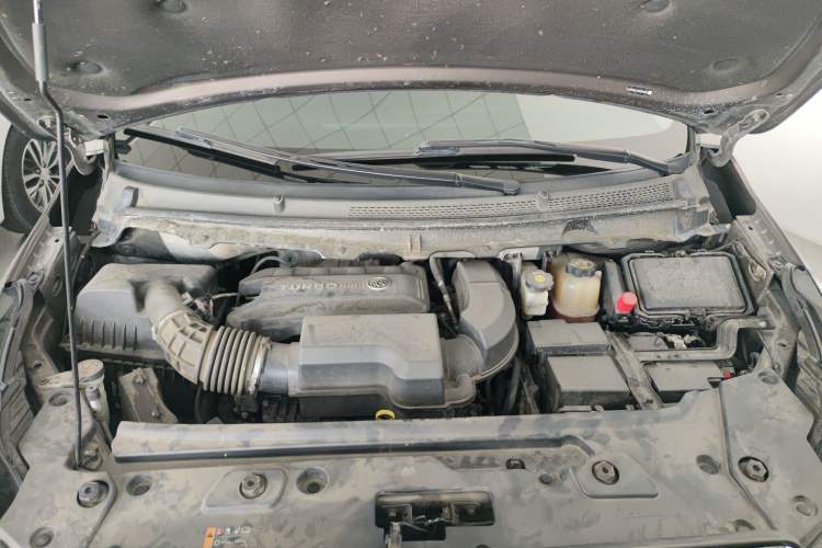 Used Buick GL8 2023 Land Executive Class 652T Luxury Model Engine Bay