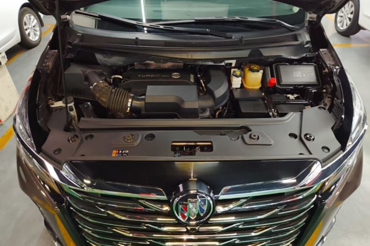 Used Buick GL8 2023 Land Executive Class Comfort Model Engine Bay