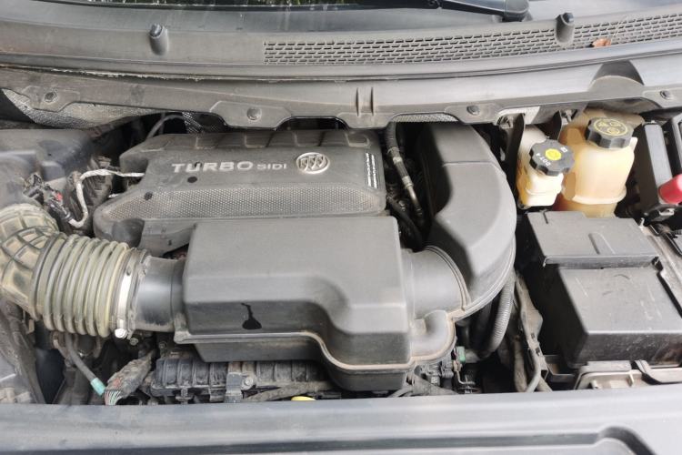 Used Buick GL8 2023 Land Executive Class 652T Luxury Model Engine Bay