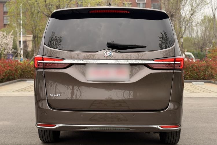 Used Buick GL8 2023 Facelifted Land Cruiser Executive Luxury Version Exterior 10